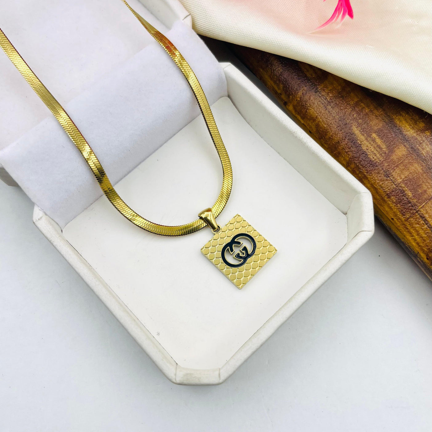 Snake locket Chain Pendants