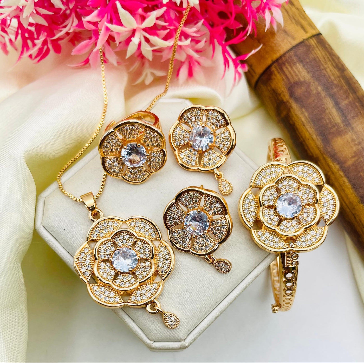 Flower Zircon Locket Combo Set