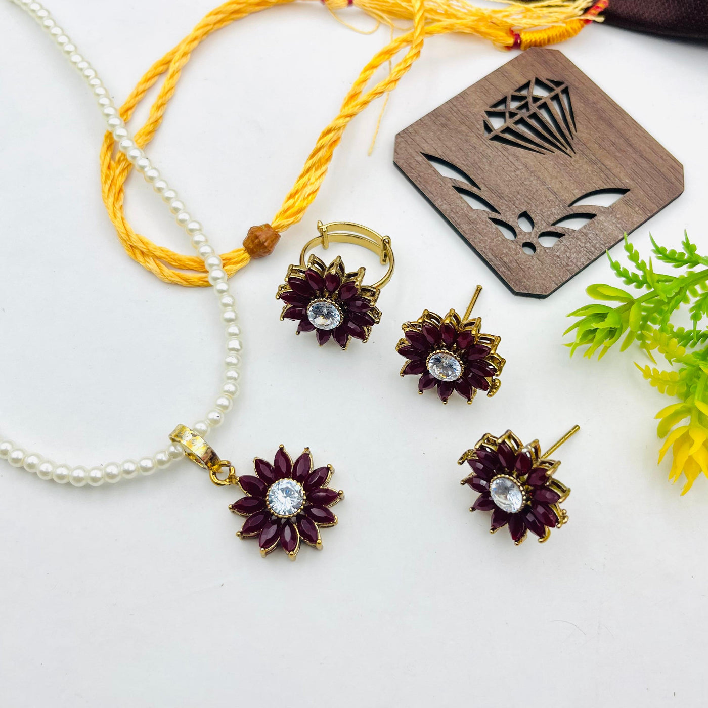 Flower style Egyption  Antique Polish Locket Combo Set