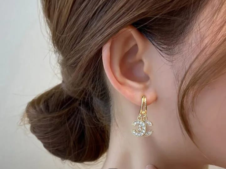 China Imported Channel Earrings